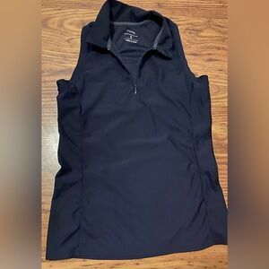 Hiwzay Performance Women's Golf Sleeveless Polo in classic navy size small